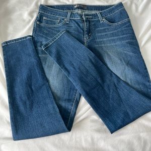 Women’s Levi’s 535 jeans